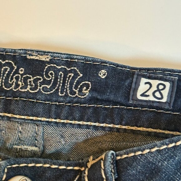 Women's Miss Me Jeans - Size 28 - Like New - $55 CAD - Picture 5 of 7